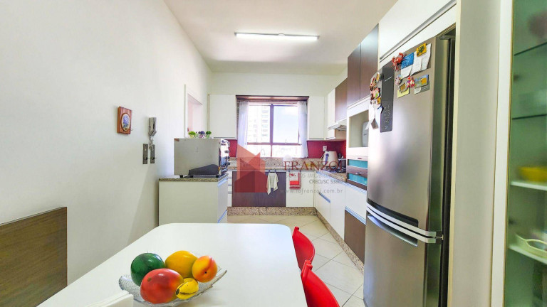 Imagem Apartamento com 4 Quartos à Venda, 236 m² em Centro - Itajaí