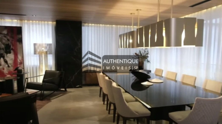 Apartamento com 4 Quartos à Venda, 250 m² em Jardins - São Paulo