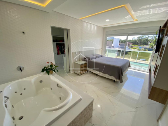 Imagem Casa com 4 Quartos à Venda, 375 m² em São João Do Rio Vermelho - Florianópolis Imagem Casa com 4 Quartos à Venda, 375 m² em São João Do Rio Vermelho - Florianópolis