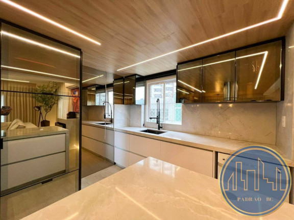 Imagem Apartamento com 4 Quartos para Temporada, em Centro - Balneário Camboriú Imagem Apartamento com 4 Quartos para Temporada, em Centro - Balneário Camboriú