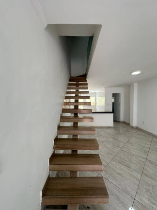 Imagem Casa com 2 Quartos à Venda, 140 m² em Tanque - Rio De Janeiro Imagem Casa com 2 Quartos à Venda, 140 m² em Tanque - Rio De Janeiro