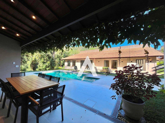 Casa com 5 Quartos à Venda, 498 m² em Comary - Teresópolis