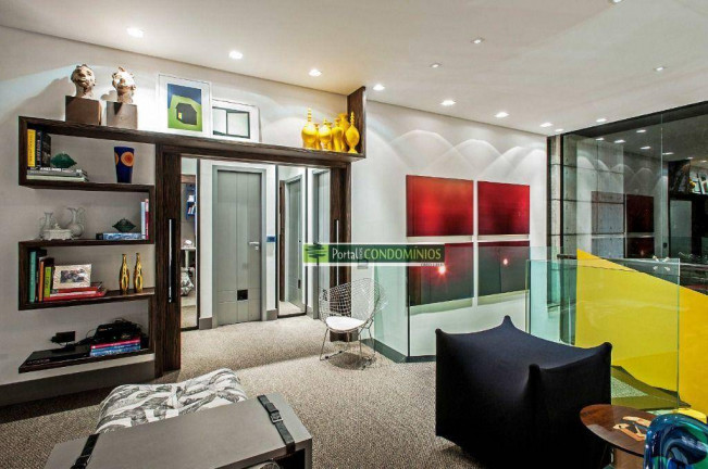 Imagem Casa com 3 Quartos à Venda, 363 m² em Santo Inácio - Curitiba Imagem Casa com 3 Quartos à Venda, 363 m² em Santo Inácio - Curitiba