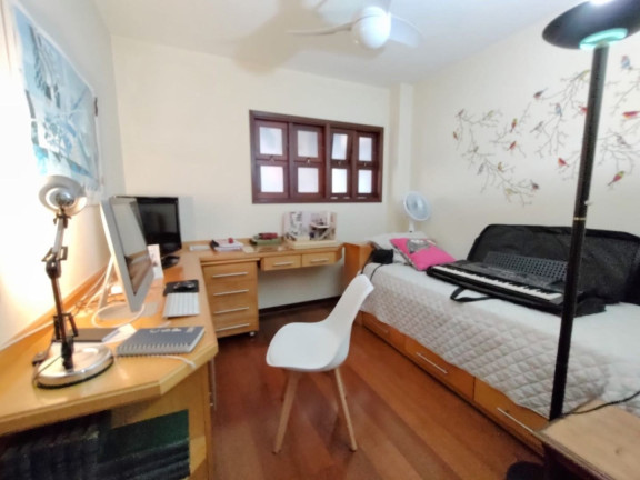 Imagem Imóvel com 3 Quartos à Venda, 164 m² em Tijuca - Teresópolis