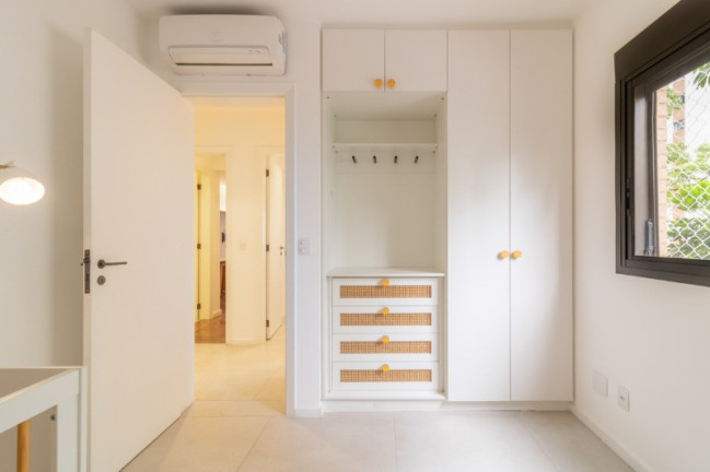 Imagem Imóvel com 3 Quartos à Venda, 123 m² em Itaim Bibi - São Paulo