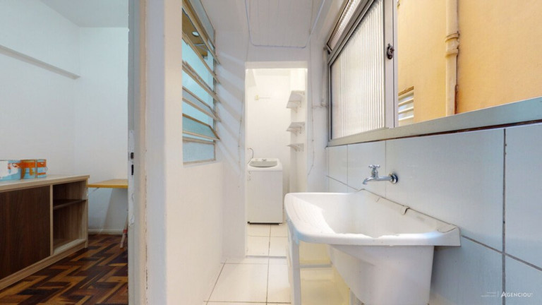 Imagem Imóvel com 3 Quartos à Venda, 76 m² em Petrópolis - Porto Alegre