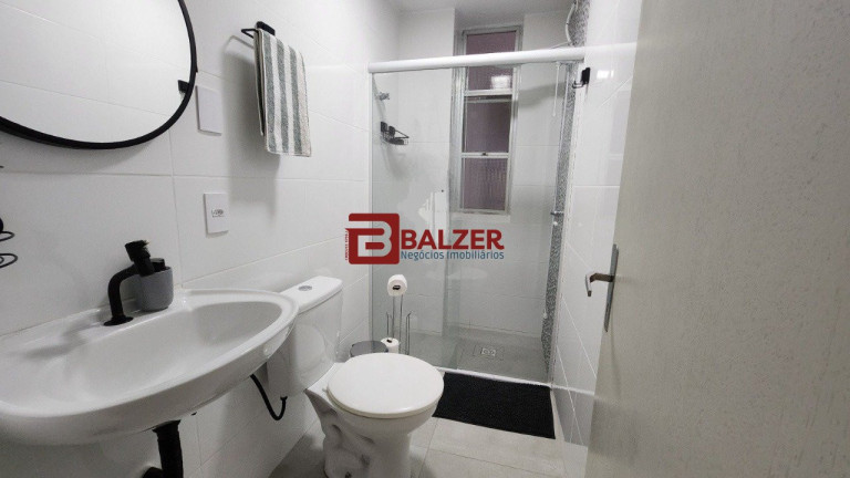 Imagem Apartamento com 2 Quartos à Venda, 66 m² em Centro - Florianópolis Imagem Apartamento com 2 Quartos à Venda, 66 m² em Centro - Florianópolis
