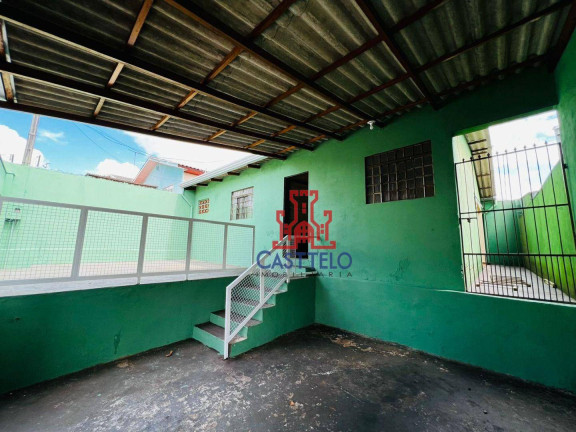 Imagem Casa com 2 Quartos à Venda, 100 m² em Conjunto Habitacional Jamile Dequech - Londrina Imagem Casa com 2 Quartos à Venda, 100 m² em Conjunto Habitacional Jamile Dequech - Londrina