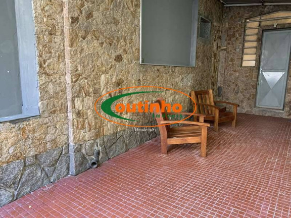 Imagem Casa com 5 Quartos à Venda, 200 m² em Tijuca - Rio De Janeiro Imagem Casa com 5 Quartos à Venda, 200 m² em Tijuca - Rio De Janeiro