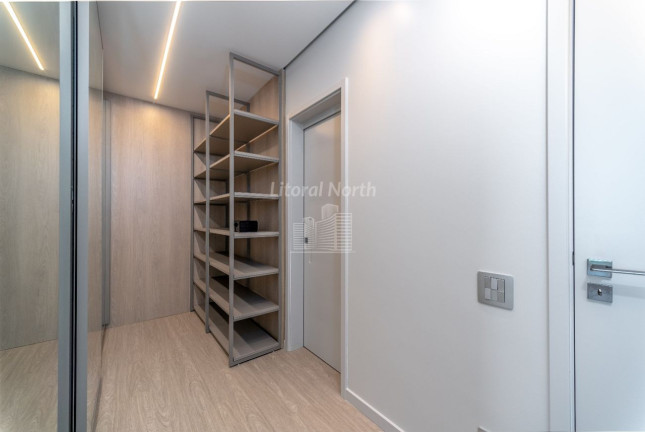 Imagem Casa com 5 Quartos à Venda, 458 m² em Praia Do Estaleiro - Balneário Camboriú