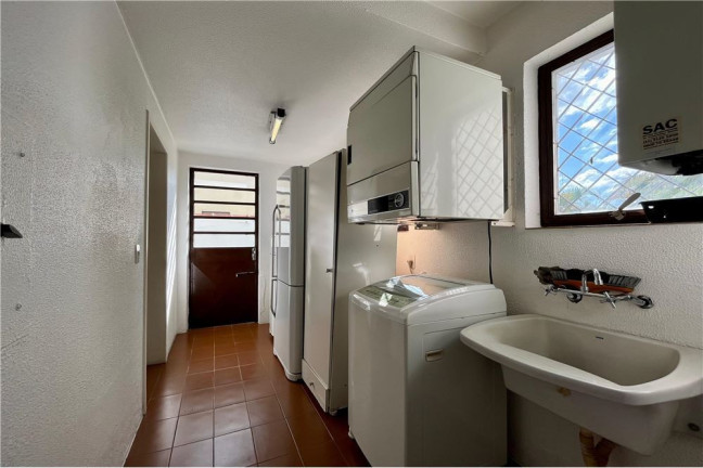 Imagem Casa com 3 Quartos à Venda, 300 m² em Jardim Carvalho - Porto Alegre Imagem Casa com 3 Quartos à Venda, 300 m² em Jardim Carvalho - Porto Alegre
