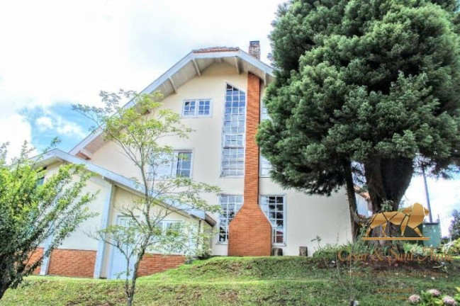 Imagem Casa com 4 Quartos à Venda, 180 m² em Alto Capivari - Campos Do Jordão