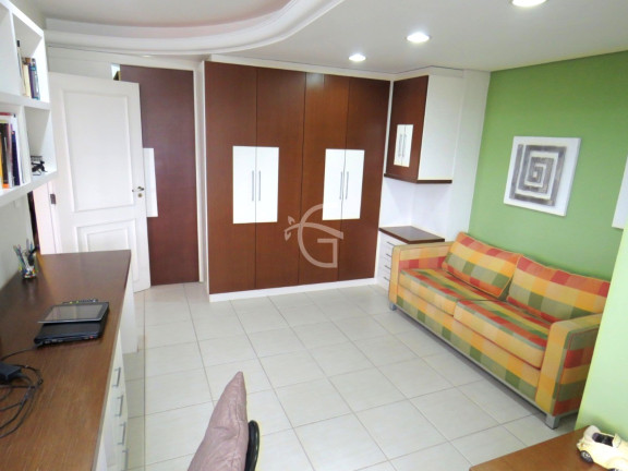 Imagem Imóvel com 3 Quartos à Venda, 389 m² em Centro - Joinville Imagem Imóvel com 3 Quartos à Venda, 389 m² em Centro - Joinville