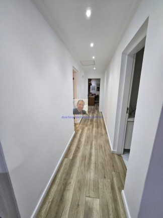 Imagem Casa com 3 Quartos à Venda, 330 m² em Barueri