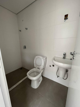 Imagem Kitnet com 1 Quarto à Venda, 32 m² em água Verde - Curitiba