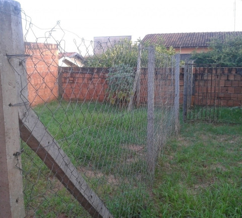 Imagem Casa com 2 Quartos à Venda, 360 m² em Bauru