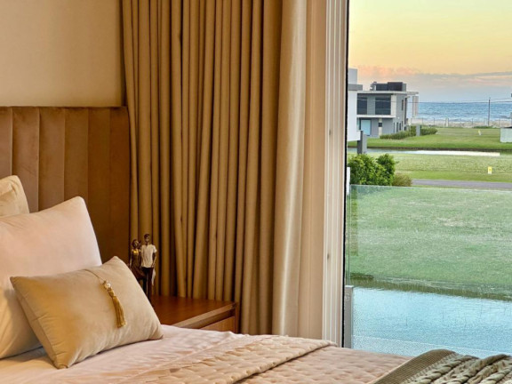 Imagem Casa com 4 Quartos à Venda, 348 m² em Capão Novo - Capao Da Canoa