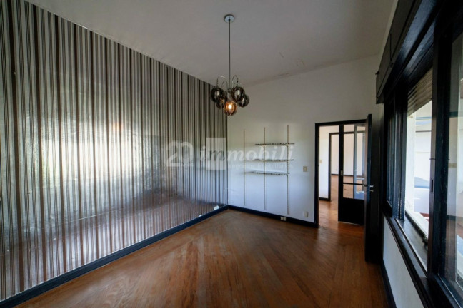 Imagem Casa com 5 Quartos à Venda, 400 m² em Pacaembu - São Paulo Imagem Casa com 5 Quartos à Venda, 400 m² em Pacaembu - São Paulo