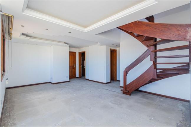Imagem Imóvel com 3 Quartos à Venda, 220 m² em Petrópolis - Porto Alegre Imagem Imóvel com 3 Quartos à Venda, 220 m² em Petrópolis - Porto Alegre