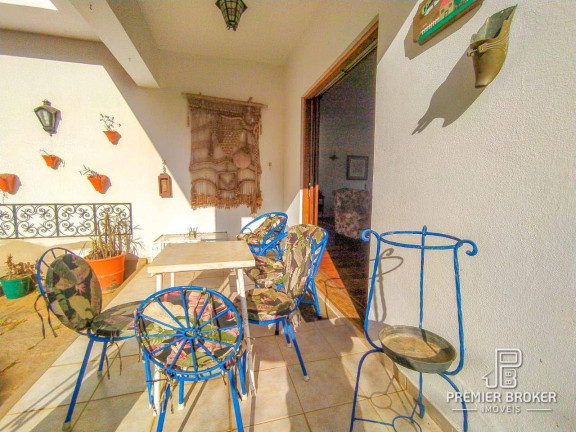 Imagem Casa com 4 Quartos à Venda, 330 m² em Albuquerque - Teresópolis