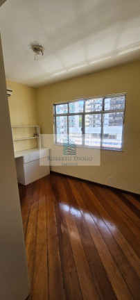 Imagem Imóvel com 3 Quartos à Venda, 120 m² em Icaraí - Niterói Imagem Imóvel com 3 Quartos à Venda, 120 m² em Icaraí - Niterói