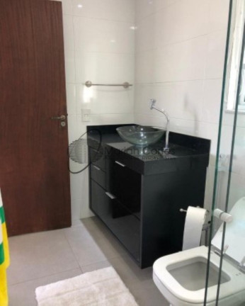 Imagem Imóvel com 2 Quartos à Venda, 175 m² em Santa Rosa - Niterói Imagem Imóvel com 2 Quartos à Venda, 175 m² em Santa Rosa - Niterói
