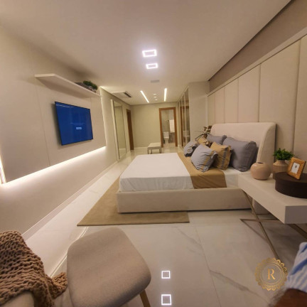 Imagem Apartamento com 4 Quartos à Venda, 295 m²
