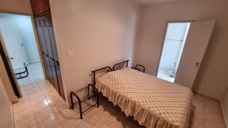 Imagem Apartamento com 3 Quartos à Venda, 157 m² em Astúrias - Guarujá