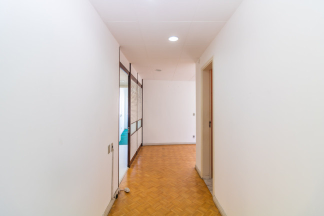 Imagem Apartamento com 3 Quartos à Venda, 174 m² em Centro Histórico - Porto Alegre Imagem Apartamento com 3 Quartos à Venda, 174 m² em Centro Histórico - Porto Alegre