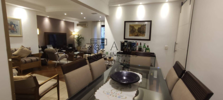 Imagem Apartamento com 3 Quartos à Venda, 110 m² em Moema - São Paulo