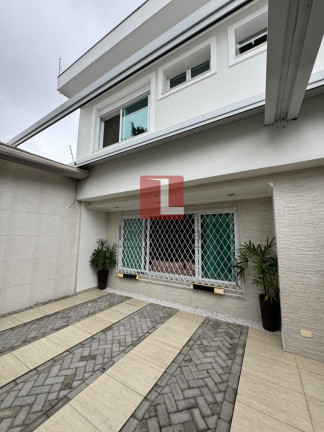 Casa com 4 Quartos à Venda, 270 m² em Indianópolis - São Paulo