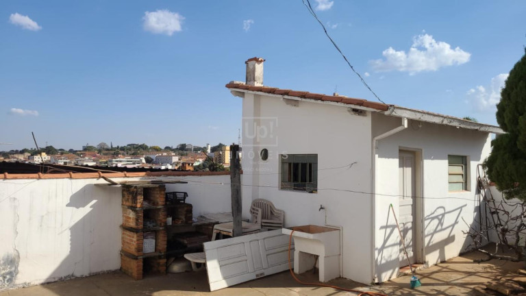 Imagem Casa com 4 Quartos à Venda, 262 m² em Centro - São Carlos