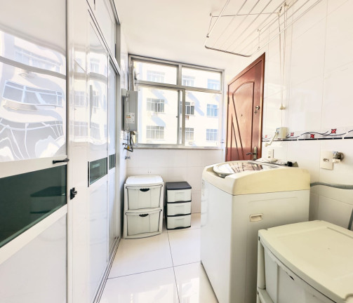 Imagem Imóvel com 4 Quartos à Venda, 243 m² em Icaraí - Niterói Imagem Imóvel com 4 Quartos à Venda, 243 m² em Icaraí - Niterói