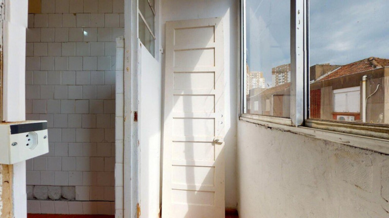 Imagem Imóvel com 1 Quarto à Venda, 42 m² em Jardim Itu - Porto Alegre Imagem Imóvel com 1 Quarto à Venda, 42 m² em Jardim Itu - Porto Alegre
