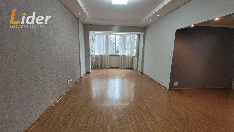 Apartamento com 4 Quartos para Alugar, 180 m² em Centro - Juiz De Fora