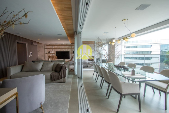 Apartamento com 4 Quartos à Venda, 260 m² em Mossunguê - Curitiba