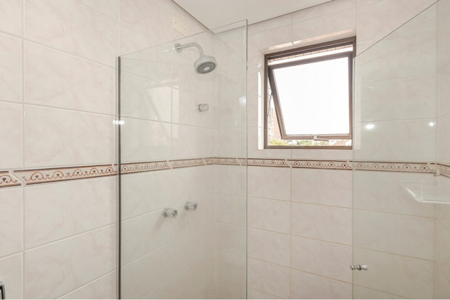 Imagem Imóvel com 2 Quartos à Venda, 90 m² em Petrópolis - Porto Alegre Imagem Imóvel com 2 Quartos à Venda, 90 m² em Petrópolis - Porto Alegre