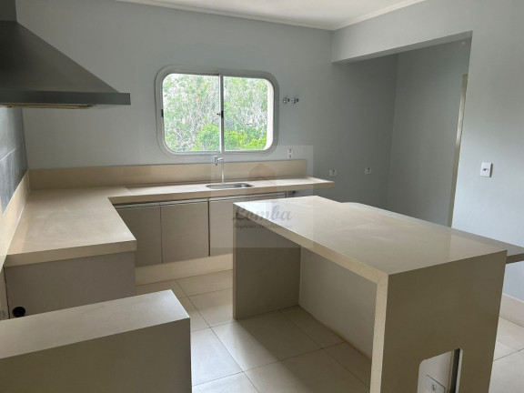 Imóvel com 4 Quartos à Venda, 235 m² em Quilombo - Cuiabá