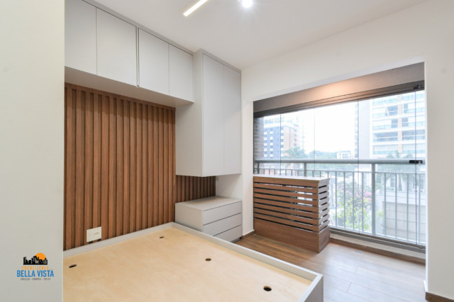 Apartamento com 1 Quarto à Venda,  em Moema - São Paulo