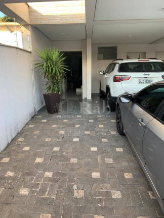 Imagem Sobrado com 3 Quartos à Venda, 280 m² em São João - Itajaí Imagem Sobrado com 3 Quartos à Venda, 280 m² em São João - Itajaí
