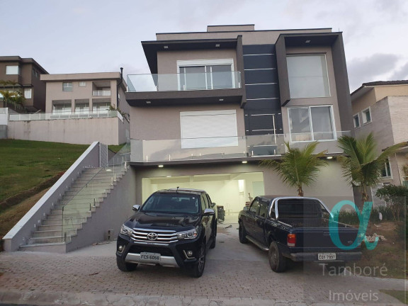 Casa com 4 Quartos para Alugar, 450 m² em Tamboré - Santana De Parnaíba
