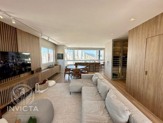 Imagem Cobertura com 4 Quartos à Venda, 240 m² em Centro - Balneário Camboriú