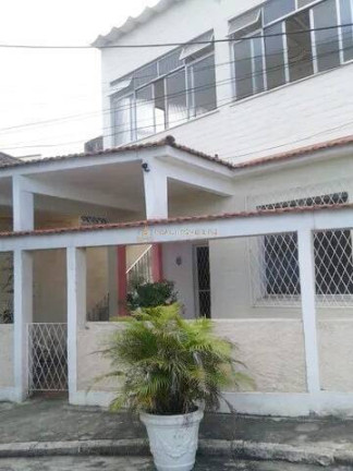Imagem Casa com 4 Quartos à Venda, 236 m² em Vila Valqueire - Rio De Janeiro Imagem Casa com 4 Quartos à Venda, 236 m² em Vila Valqueire - Rio De Janeiro