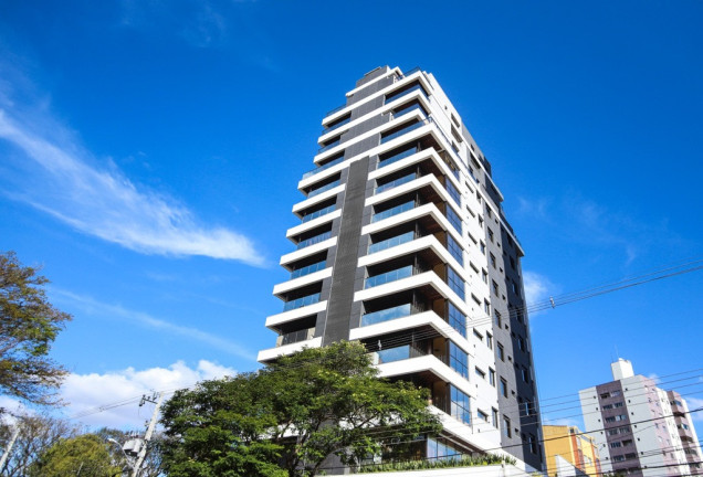 Foto do imóvel Imóvel com 3 Quartos à Venda, 292 m² em água Verde - Curitiba