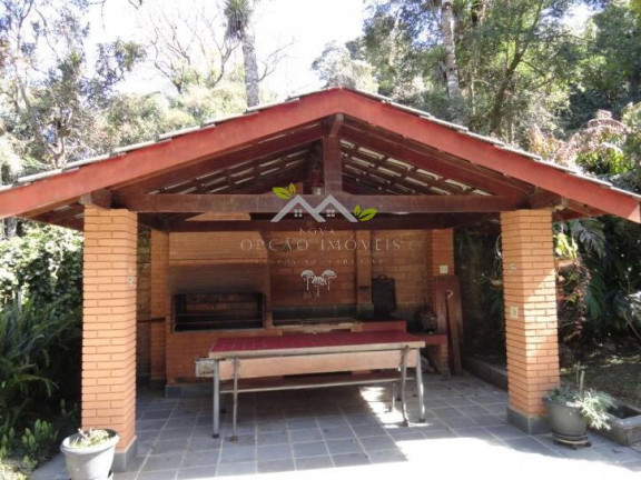 Imagem Casa com 3 Quartos à Venda, 196 m² em Vila Natal - Campos Do Jordão Imagem Casa com 3 Quartos à Venda, 196 m² em Vila Natal - Campos Do Jordão