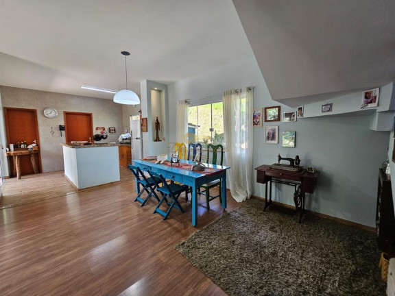 Imagem Casa com 4 Quartos à Venda, 181 m² em Vargem Grande - Teresópolis