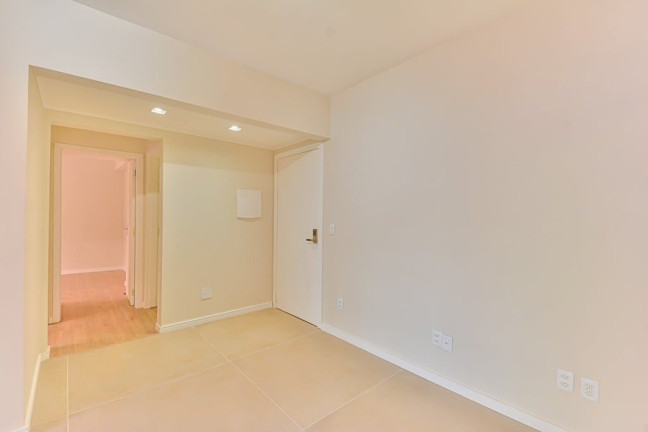 Imagem Apartamento com 2 Quartos à Venda, 72 m² em Bom Fim - Porto Alegre Imagem Apartamento com 2 Quartos à Venda, 72 m² em Bom Fim - Porto Alegre
