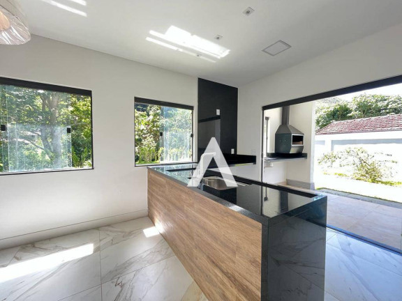 Imagem Casa com 3 Quartos à Venda, 179 m² em Albuquerque - Teresópolis