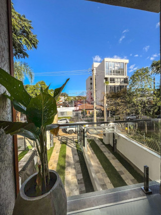 Imagem Sobrado com 3 Quartos à Venda, 167 m² em Tristeza - Porto Alegre Imagem Sobrado com 3 Quartos à Venda, 167 m² em Tristeza - Porto Alegre