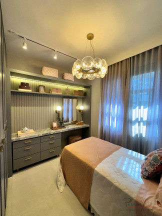 Imagem Apartamento com 2 Quartos à Venda, 102 m² em Centro - Florianópolis Imagem Apartamento com 2 Quartos à Venda, 102 m² em Centro - Florianópolis